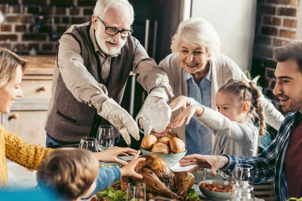 family having Thanksgiving dinner