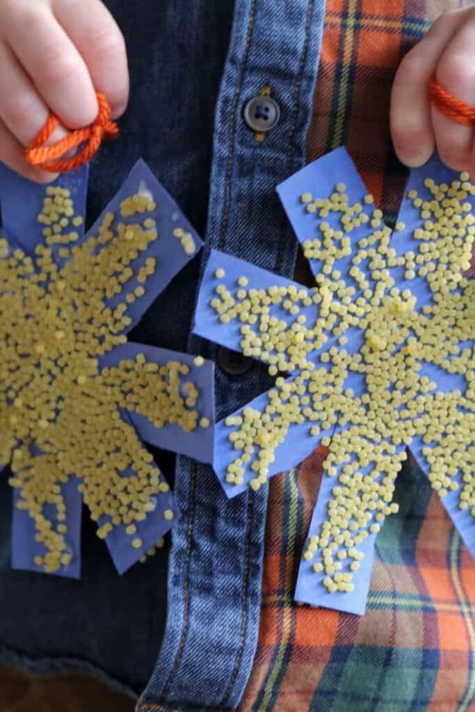 easy paper snowflake with pasta